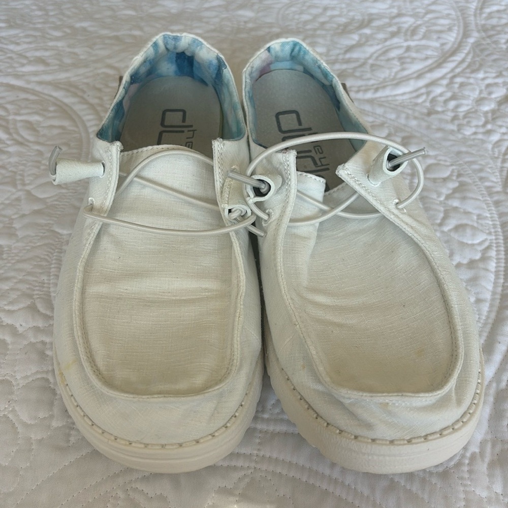 Hey dude size 8 white slip on shoes